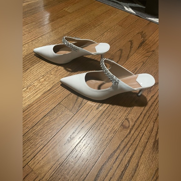 Size 8 White Sparkly Slides - Picture 8 of 9